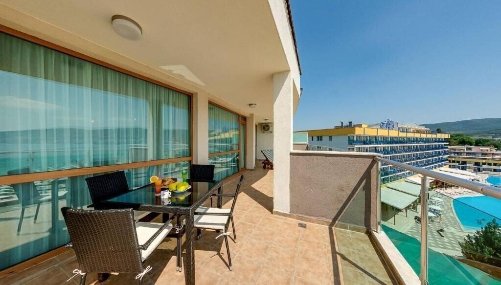 Hotel Briz Beach Apartments (ex. Briz Sunny Beach) 3*