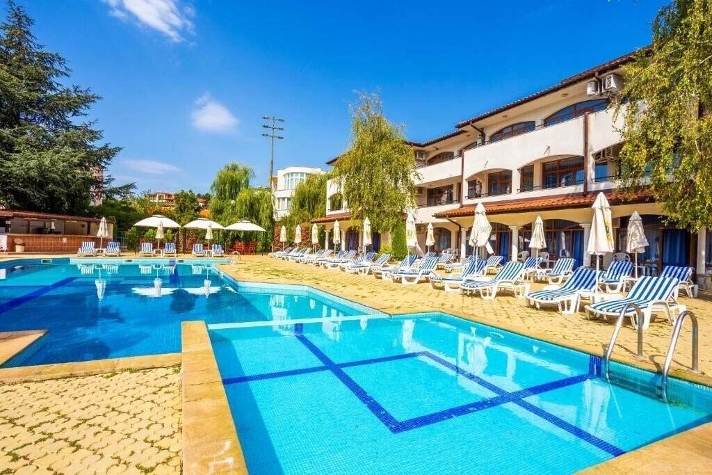 Obraz Sunrise Club (ex. Selena 3) 3*