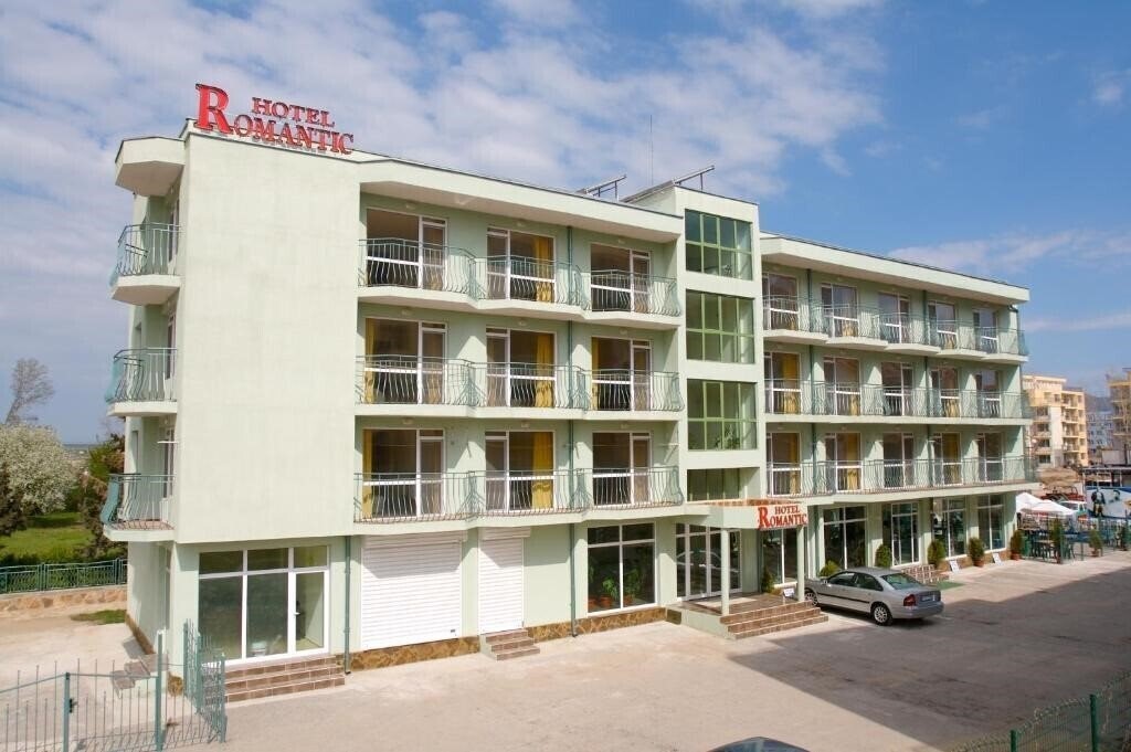 Готель Family Hotel Romantic 3*