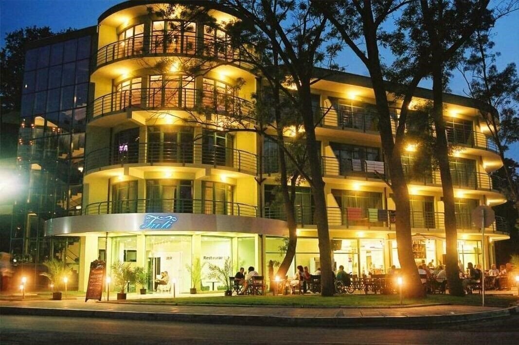 Hotel Juli 3*