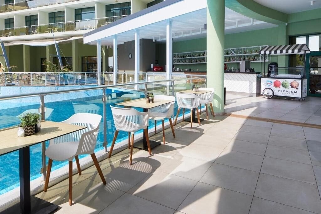 Фотографія Marvel 4*