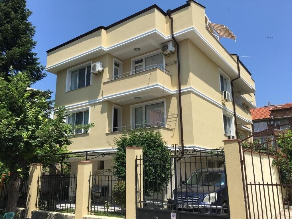 Готель Villa Diana (Oasis) вилла