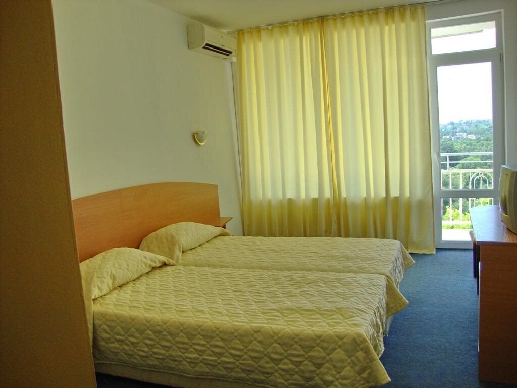 Фотографія Geolog 2*