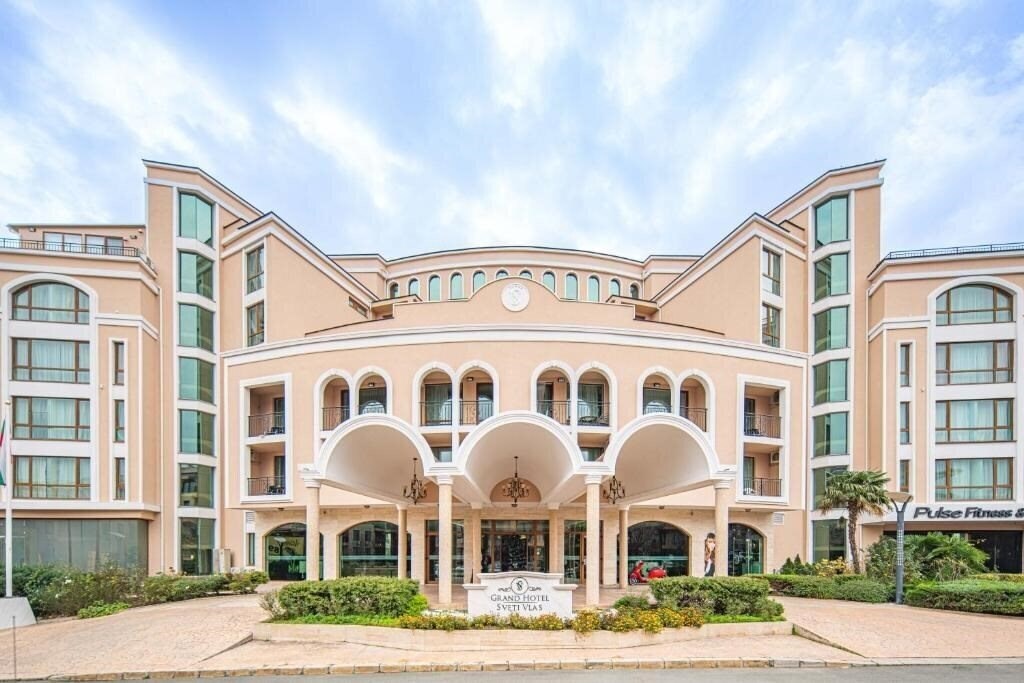 Готель Grand Hotel Sveti Vlas 4*
