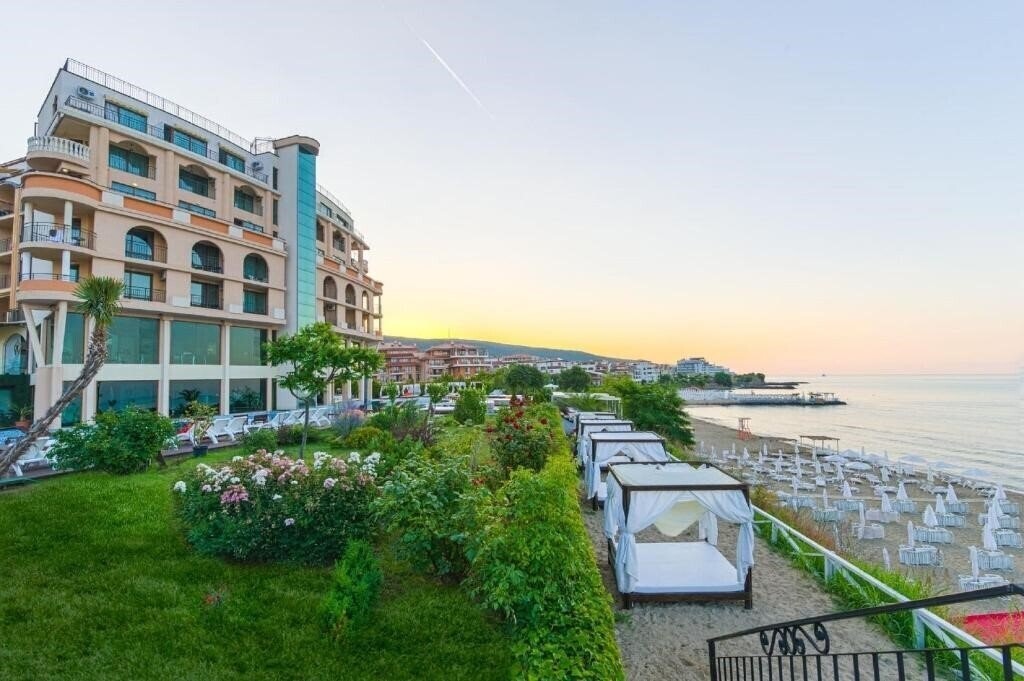 Hotel Grand Hotel Sveti Vlas 4*