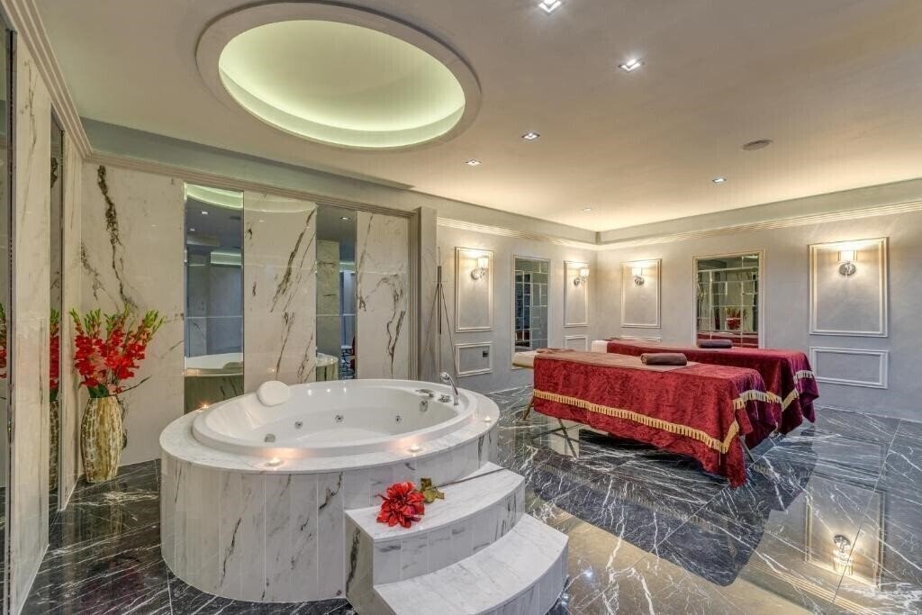 Zdjęcie Grand Hotel Sveti Vlas 4*