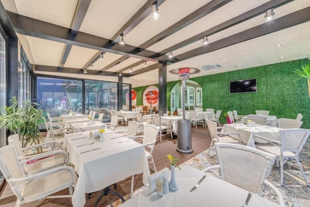 Zdjęcie Grand Hotel Sveti Vlas 4*