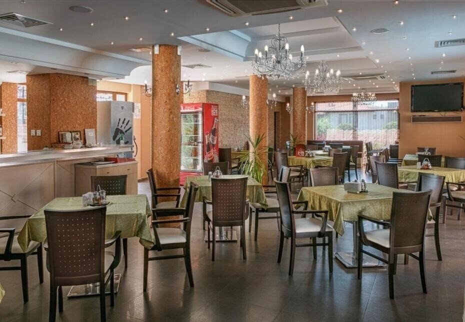 Фотографія Hotel Aleksandra (ex. Aleksandra, Alexandra) 3*