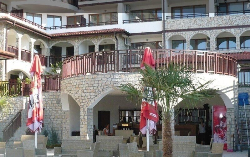 Zdjęcia Amfora First Line 4*