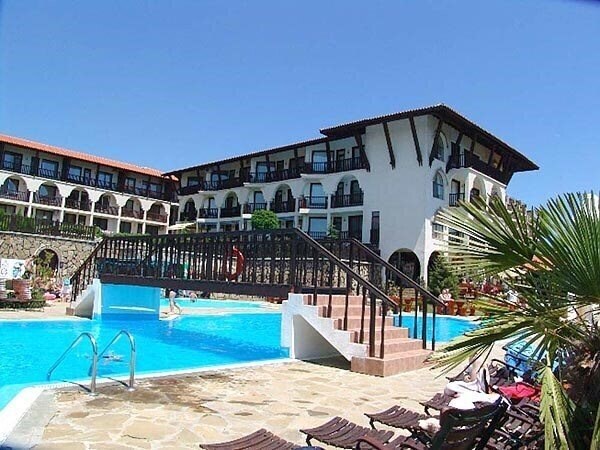 Готель Monastery 4*