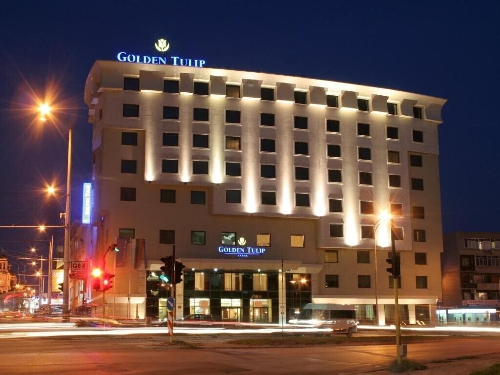 Hotel Golden Tulip Varna 4*