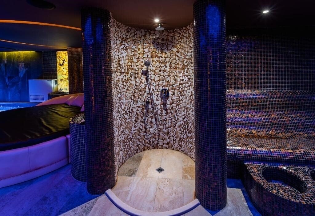 Фотографія Boutique Hotel & Spa Tsarevets 4*