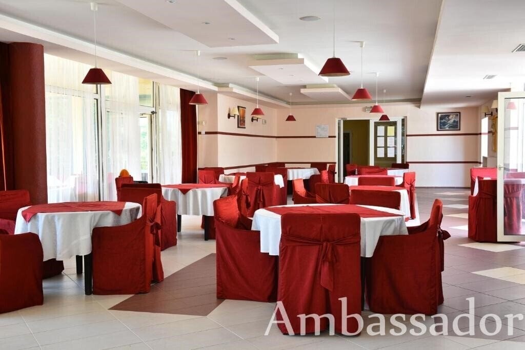 Obraz Hotel Ambassador (ex. Ambasador, Ambassador Hotel) 3*