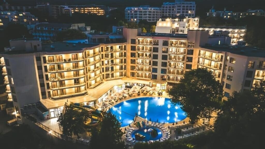 Готель Prestige Hotel & Aqua Park 4*