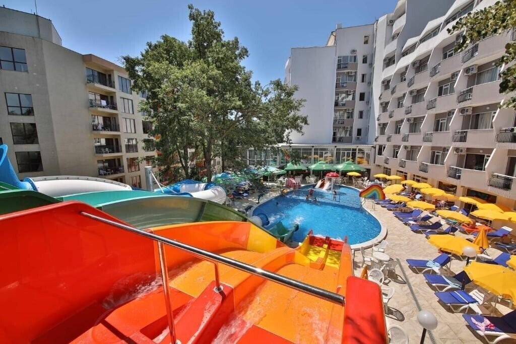 Готель Prestige Deluxe Aquapark Club 4*