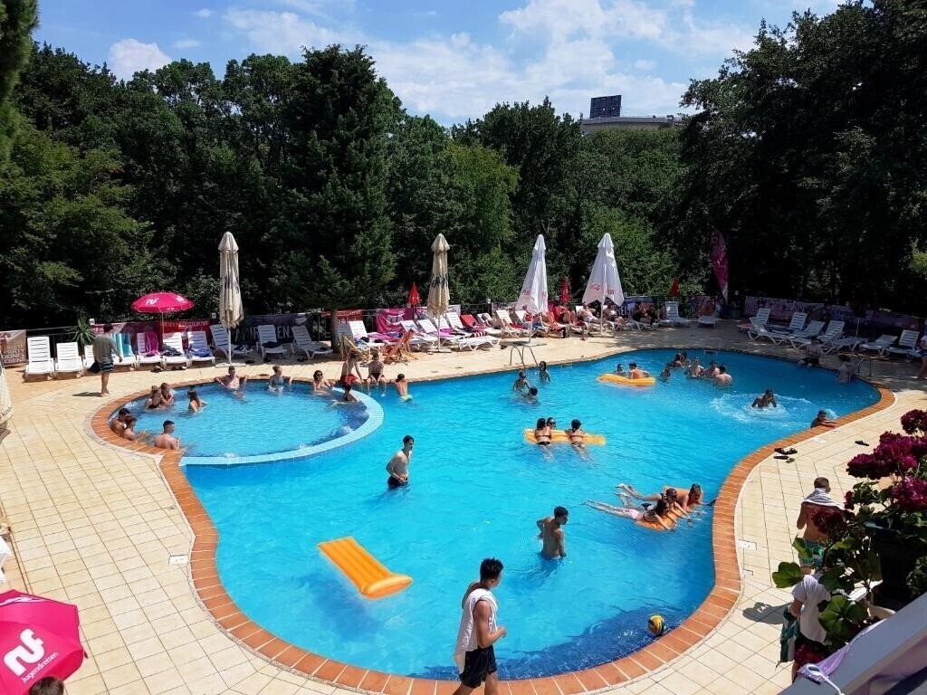 Zdjęcie Tintyava Park Hotel 3*