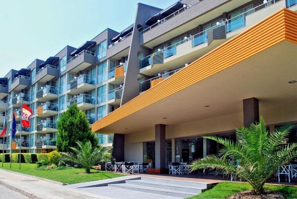 Hotel Excelsior Golden Sands 4*