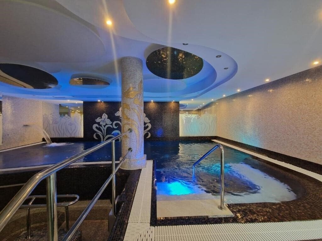 Hotel Iris 4*