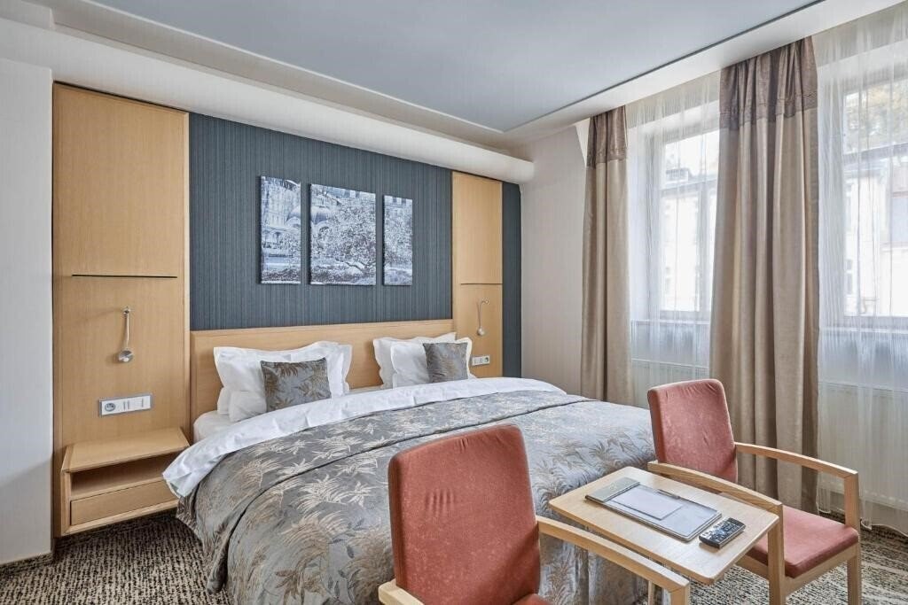 Zdjęcia Iris 4*