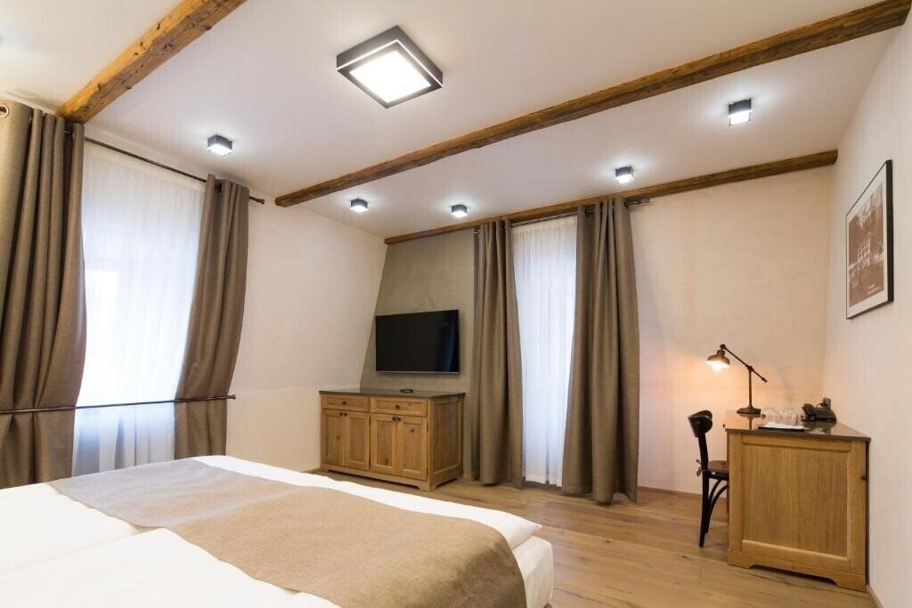 Зображення Male Versailles 4*