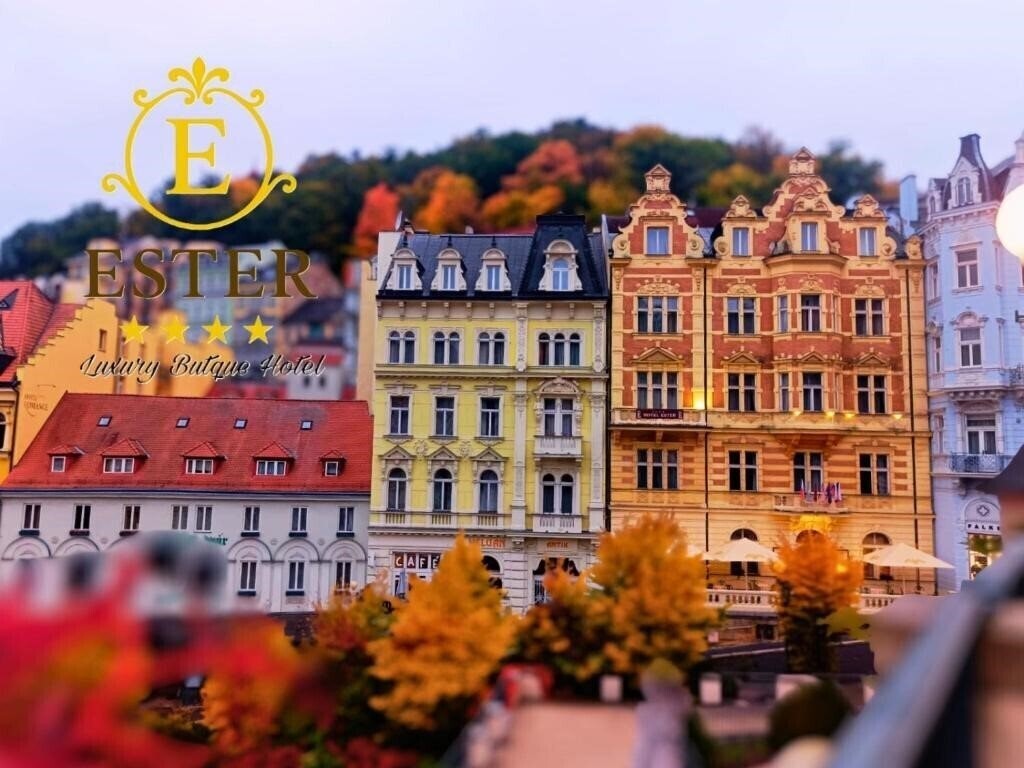 Готель Ester 4*