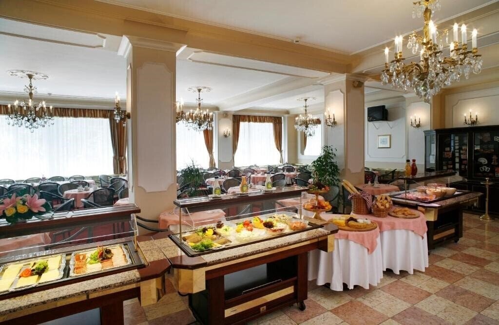 Zdjęcie Ambassador 5*