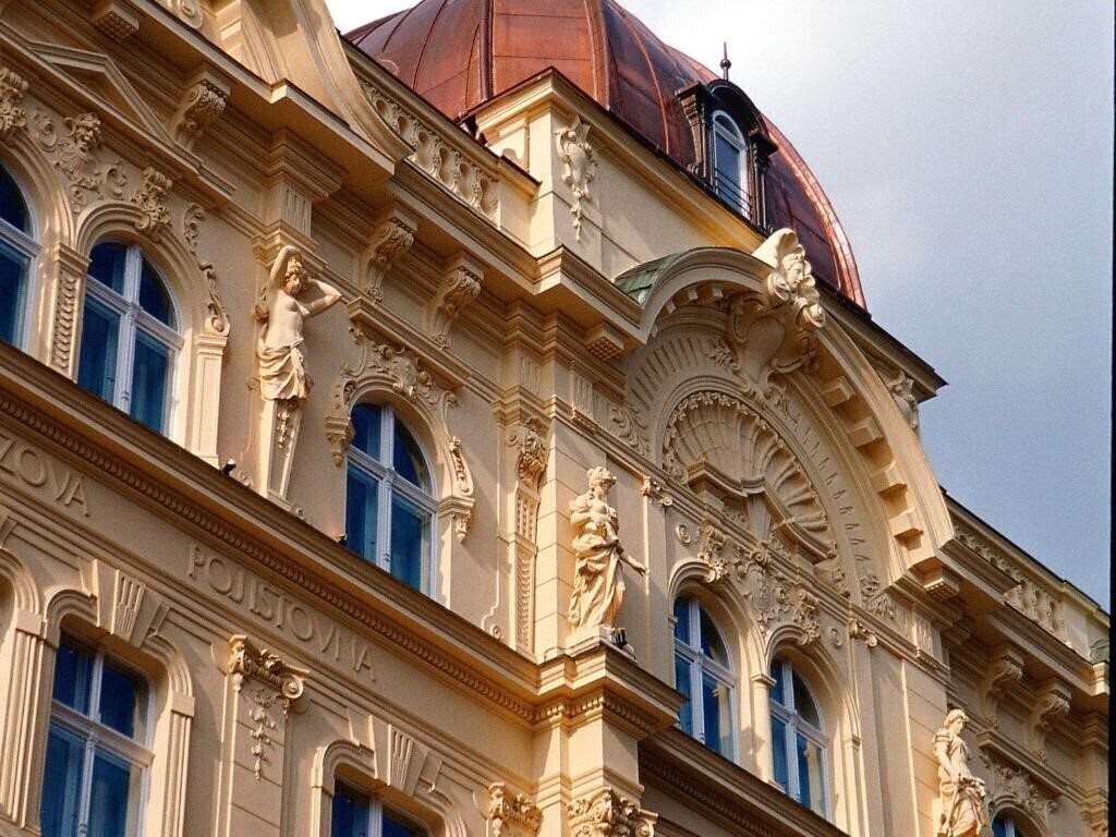 Готель Century Old Town Prague 4*