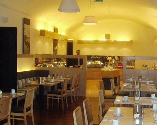 Zdjęcia Maria Prag 4*