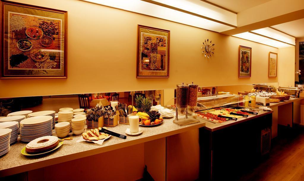 Фотографія Otakar (ex. Merlin) 3*