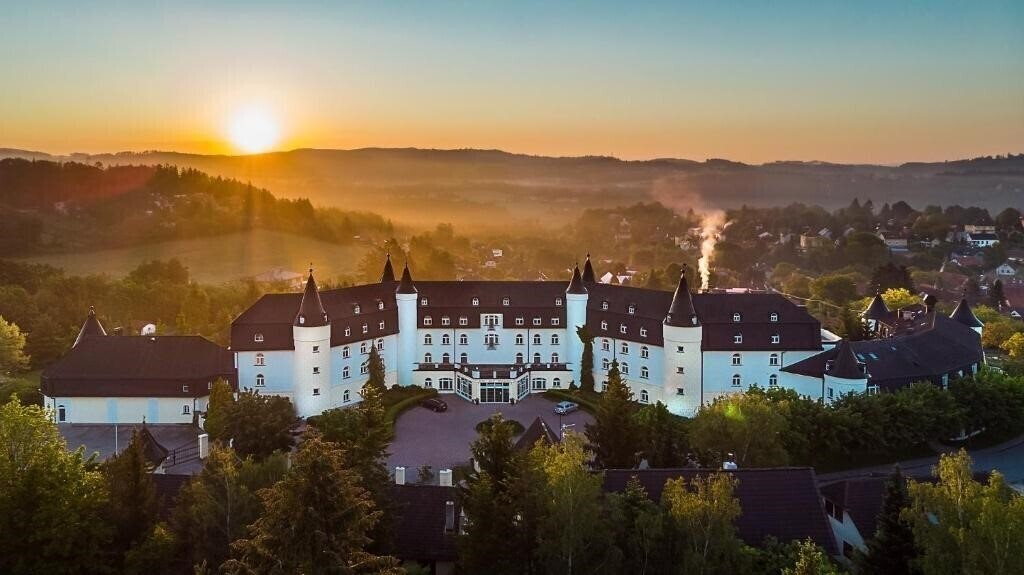 Hotel Ea Hotel Resort Sen 4*