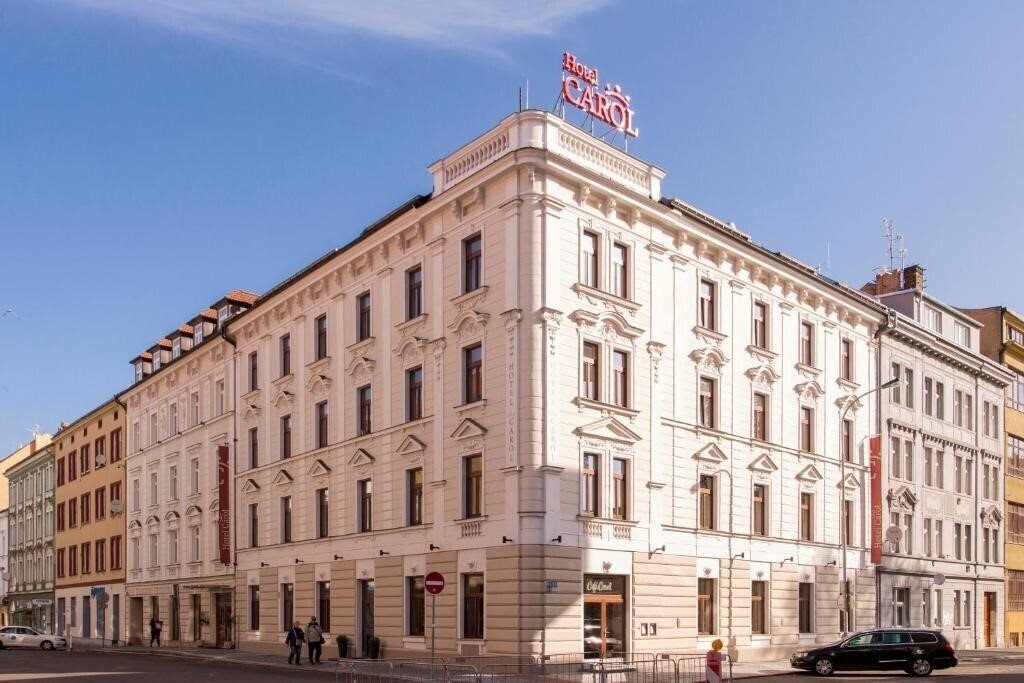 Готель Hotel Carol 3*