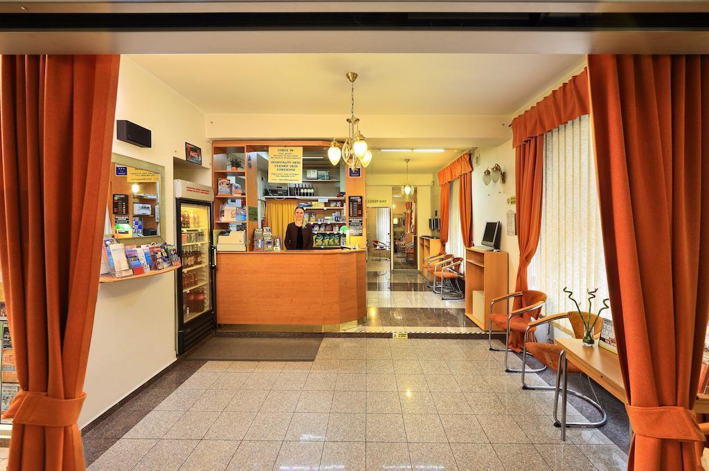 Zdjęcie Hotel Golden City Garni 3*