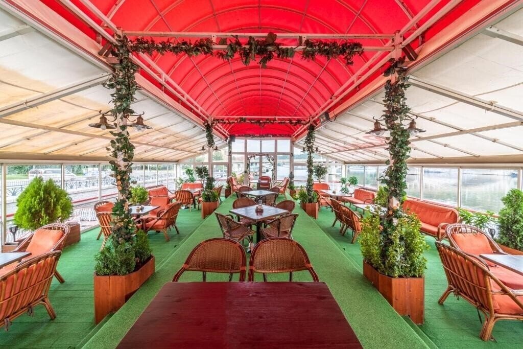 Zdjęcie Botel Albatros 3*