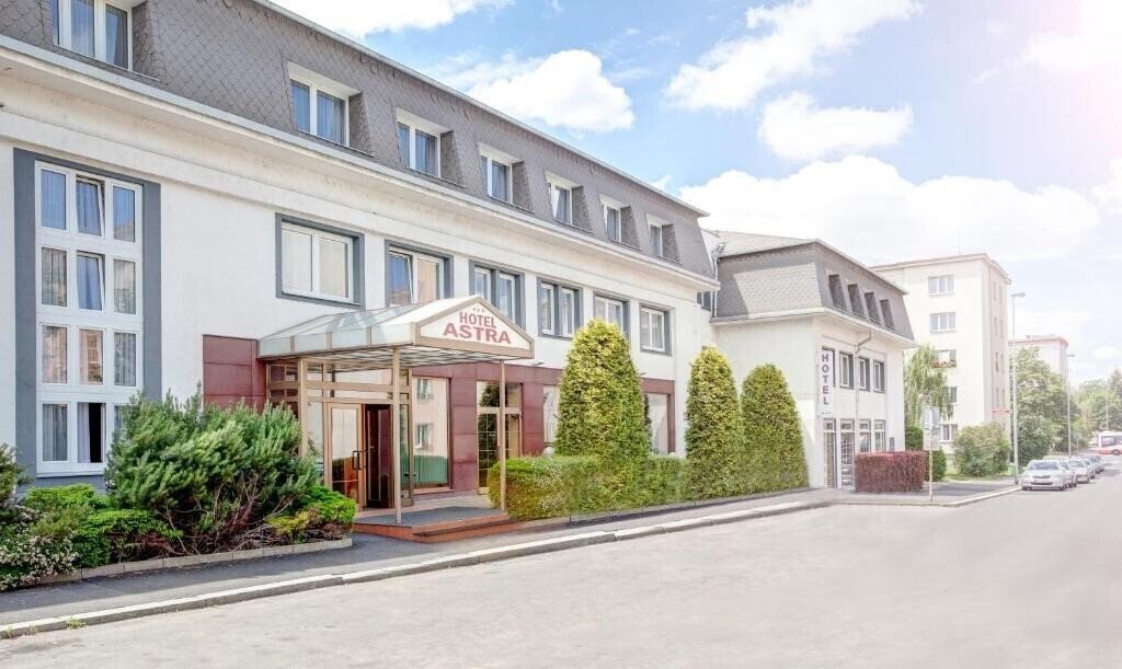 Zdjęcia Astra 3*