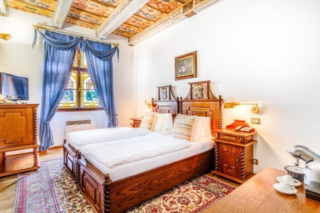 Фотография King Charles 4*