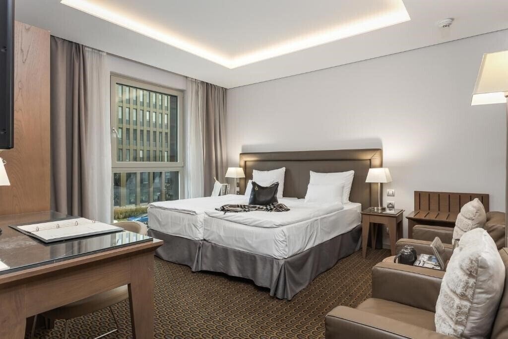 Zdjęcia Royal Prague 4*