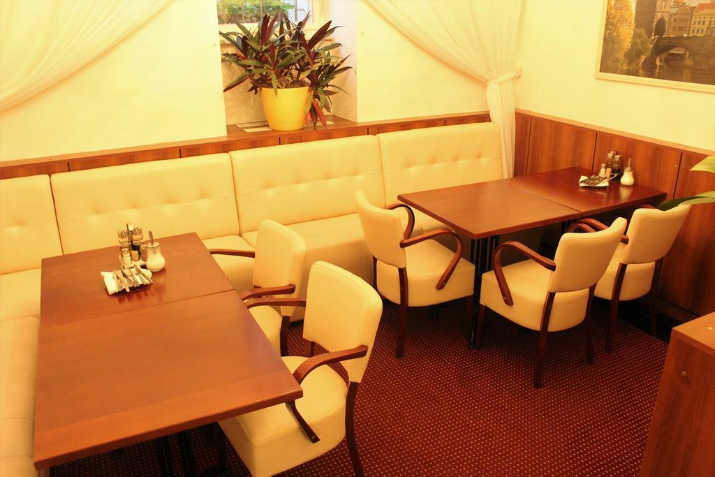 Zdjęcie Royal Plaza 3*