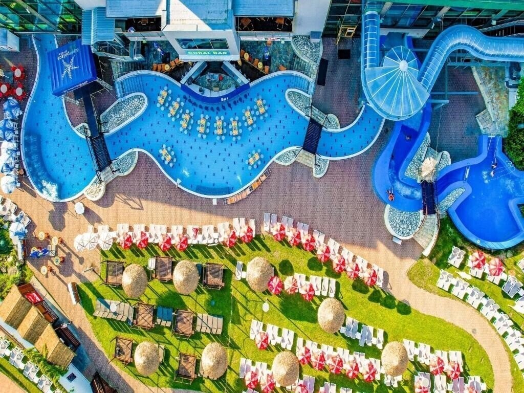 Отель Aquapalace 4*