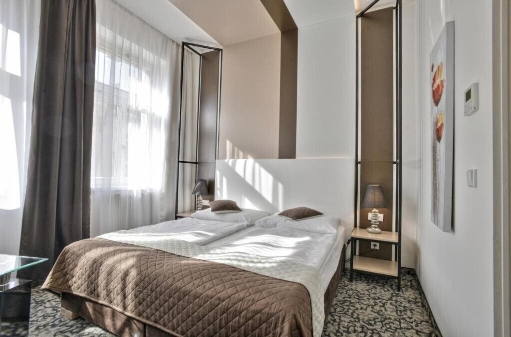 Картинка Machova 3*