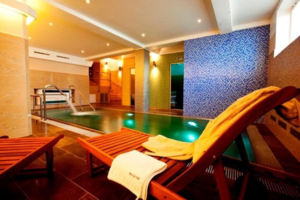 Hotel Relax Inn 4*