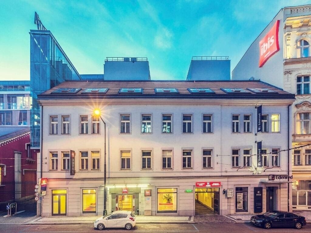 Готель Ibis Praha Old Town 3*