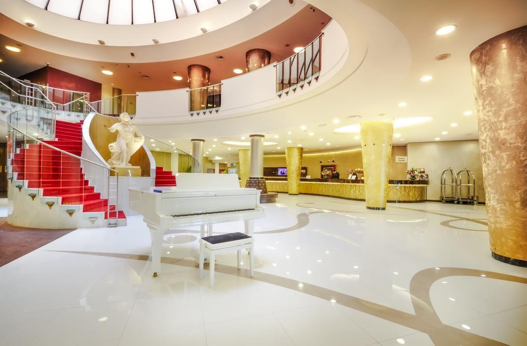 Готель Dorint Don Giovanni 4*