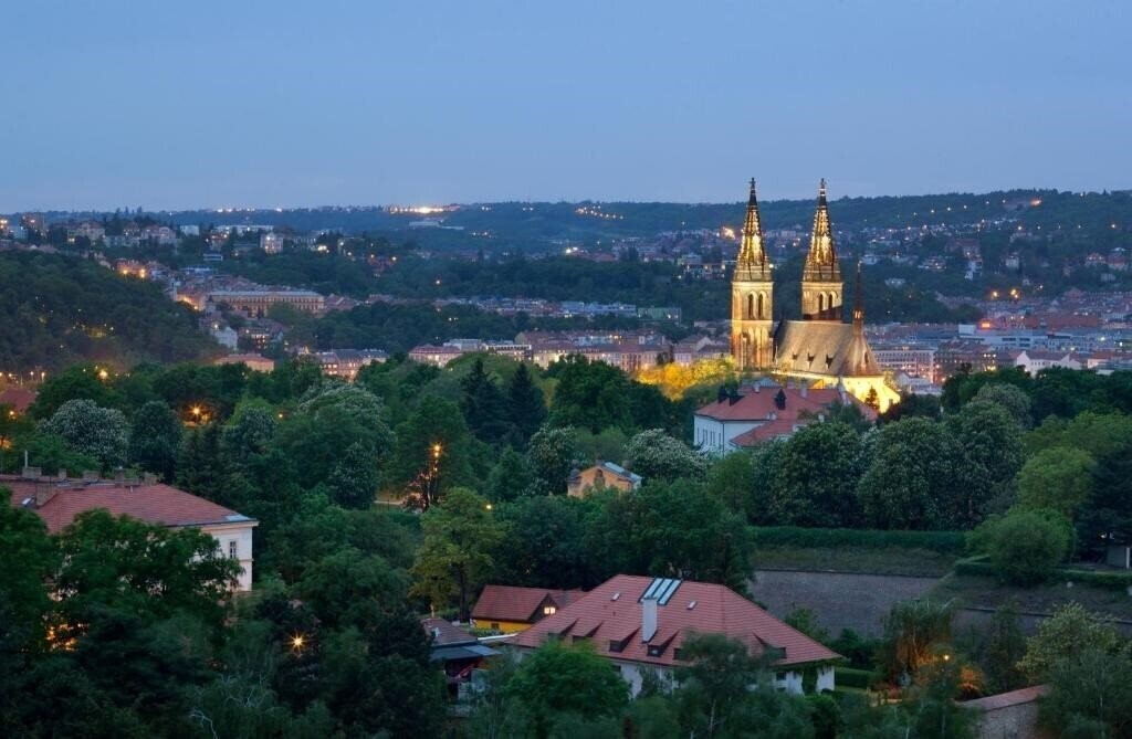 Картинка Holiday Inn Prague Congress Centre 4*