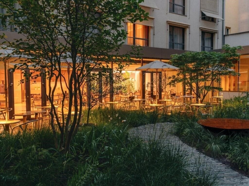 Зображення Josef 4*