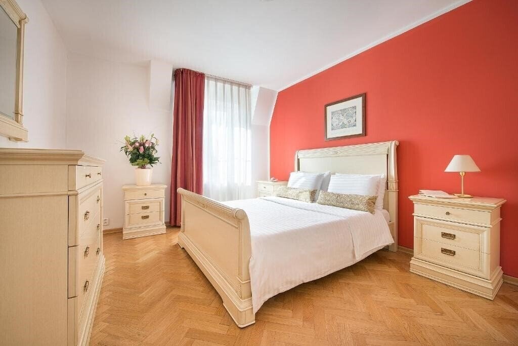 Hotel Suite Home Prague 4*