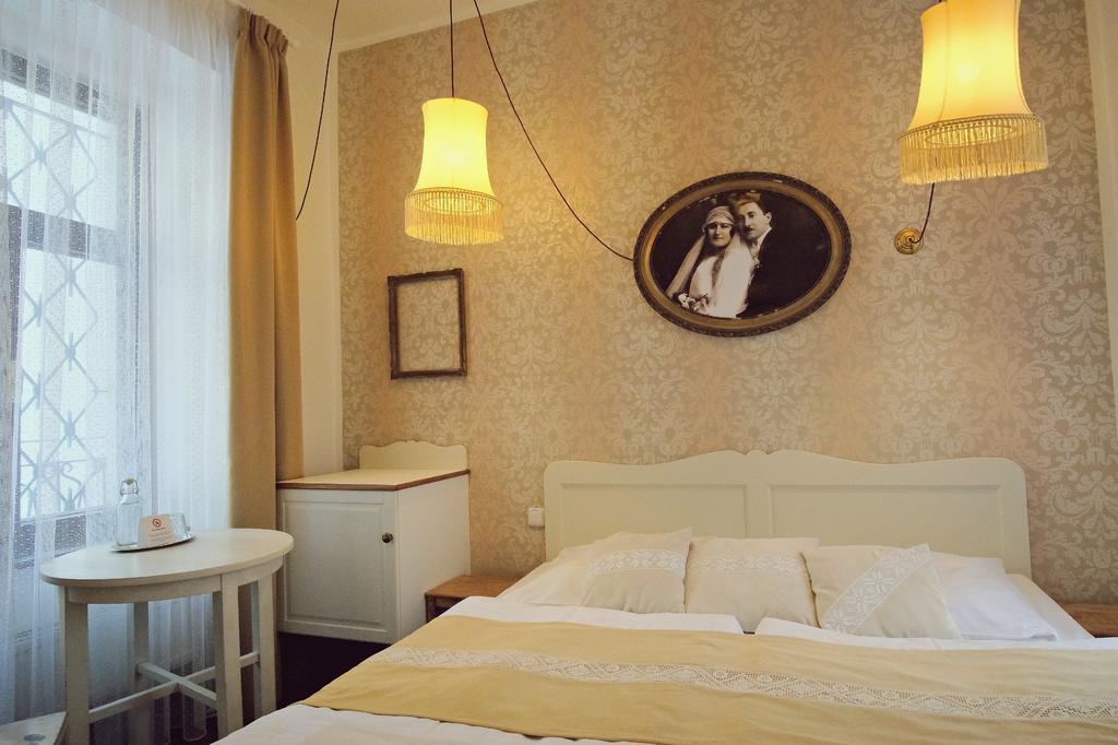 Готель Amadeus 3*