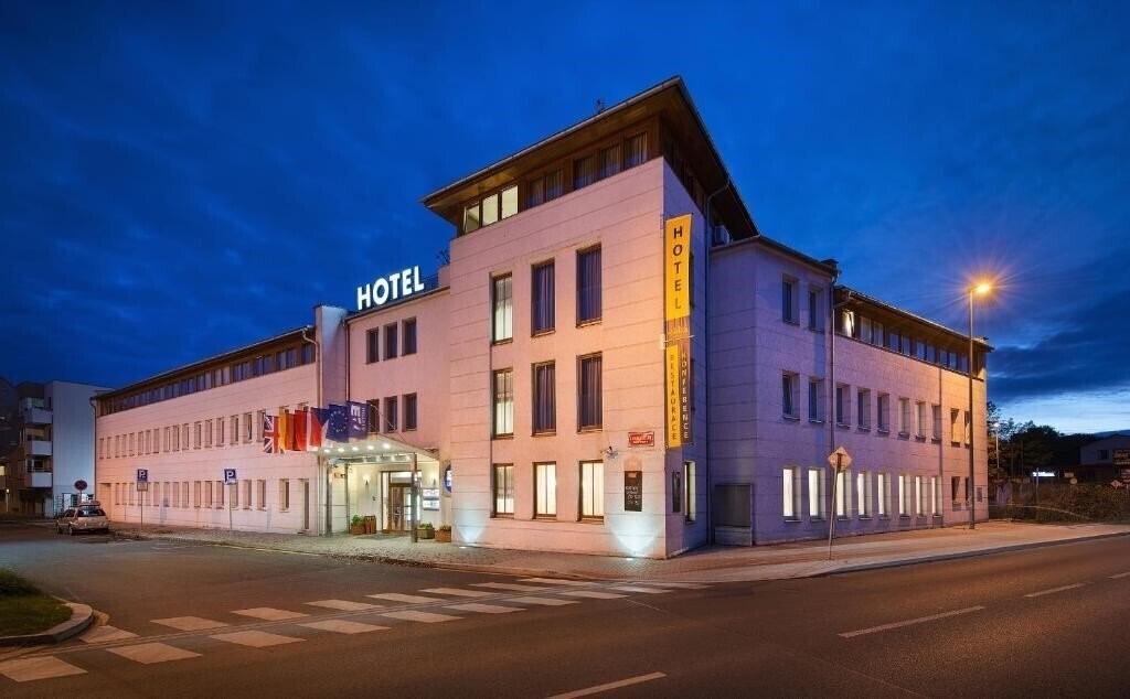 Hotel Populus 3*