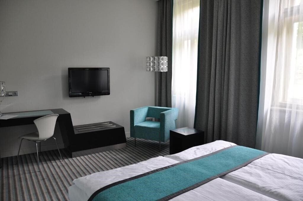 Zdjęcie Red & Blue Design Hotel Prague 4*