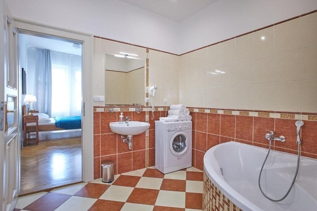 Zdjęcie Charles Bridge Palace 4*