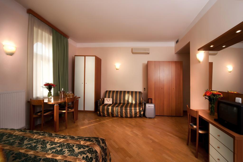 Фото Select Residence 3*